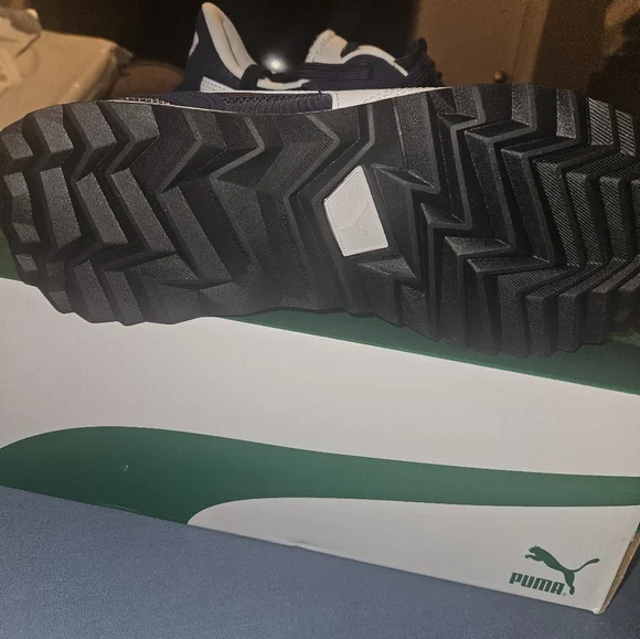 Puma - Picture 7 of 8